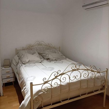 Apartament Le 7 Servian Zewnętrze zdjęcie